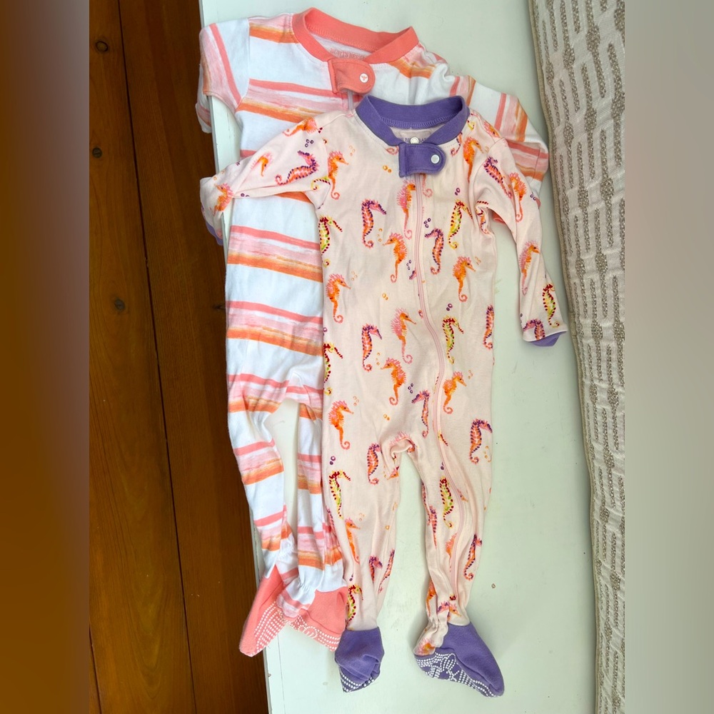 Burt’s Bees - Set of 2 Footed Pajamas 12-18 mo